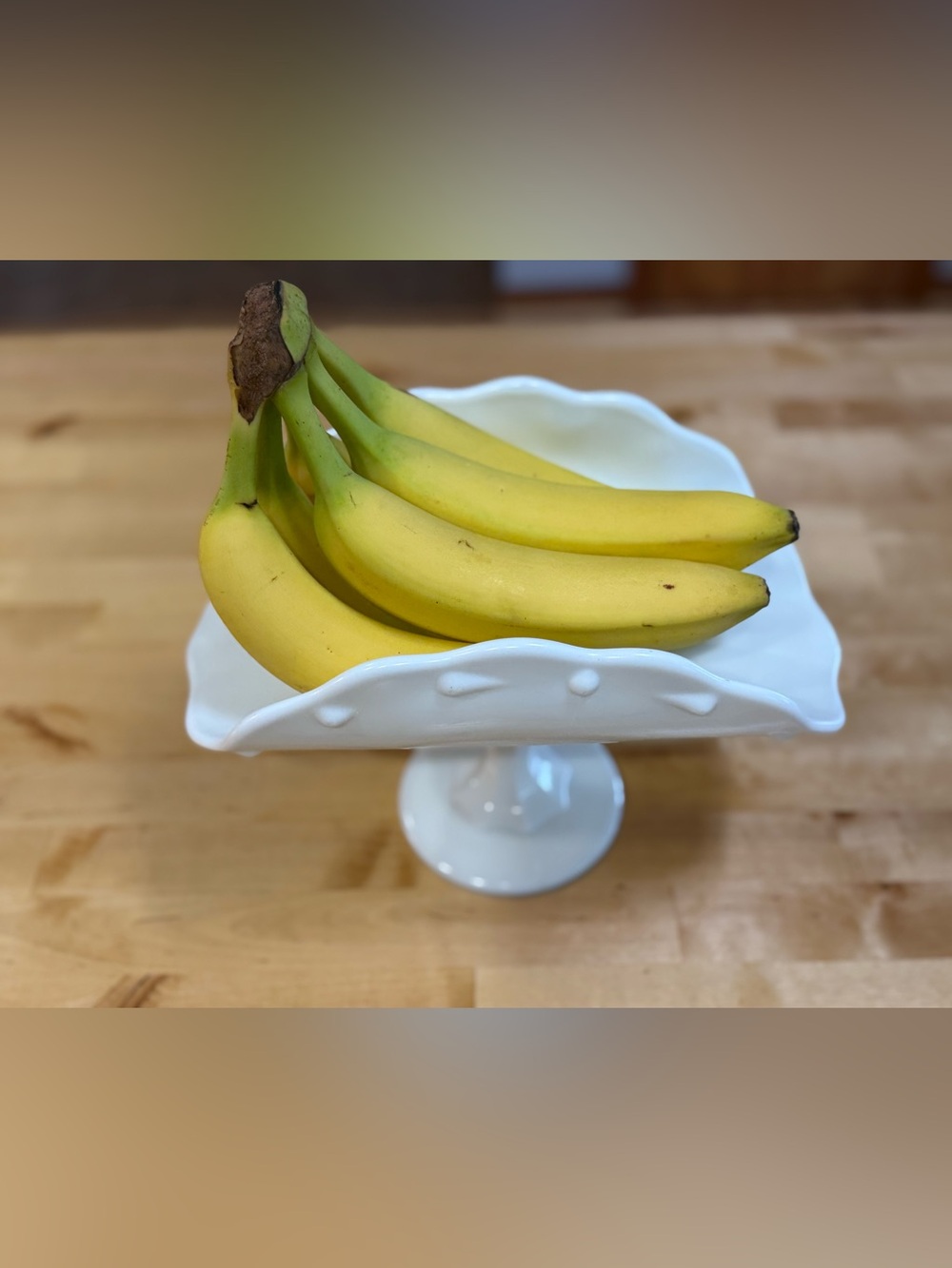 White Indiana Milk Glass Pedestal Fruit/Banana Bowl - Elegant Home Dining